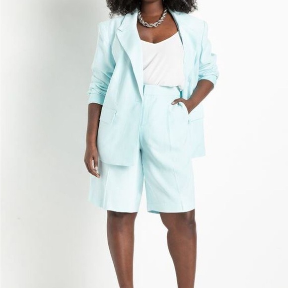 Eloquii Plus Size Tailored Bermuda Shorts Size 18 NWT - Picture 1 of 4